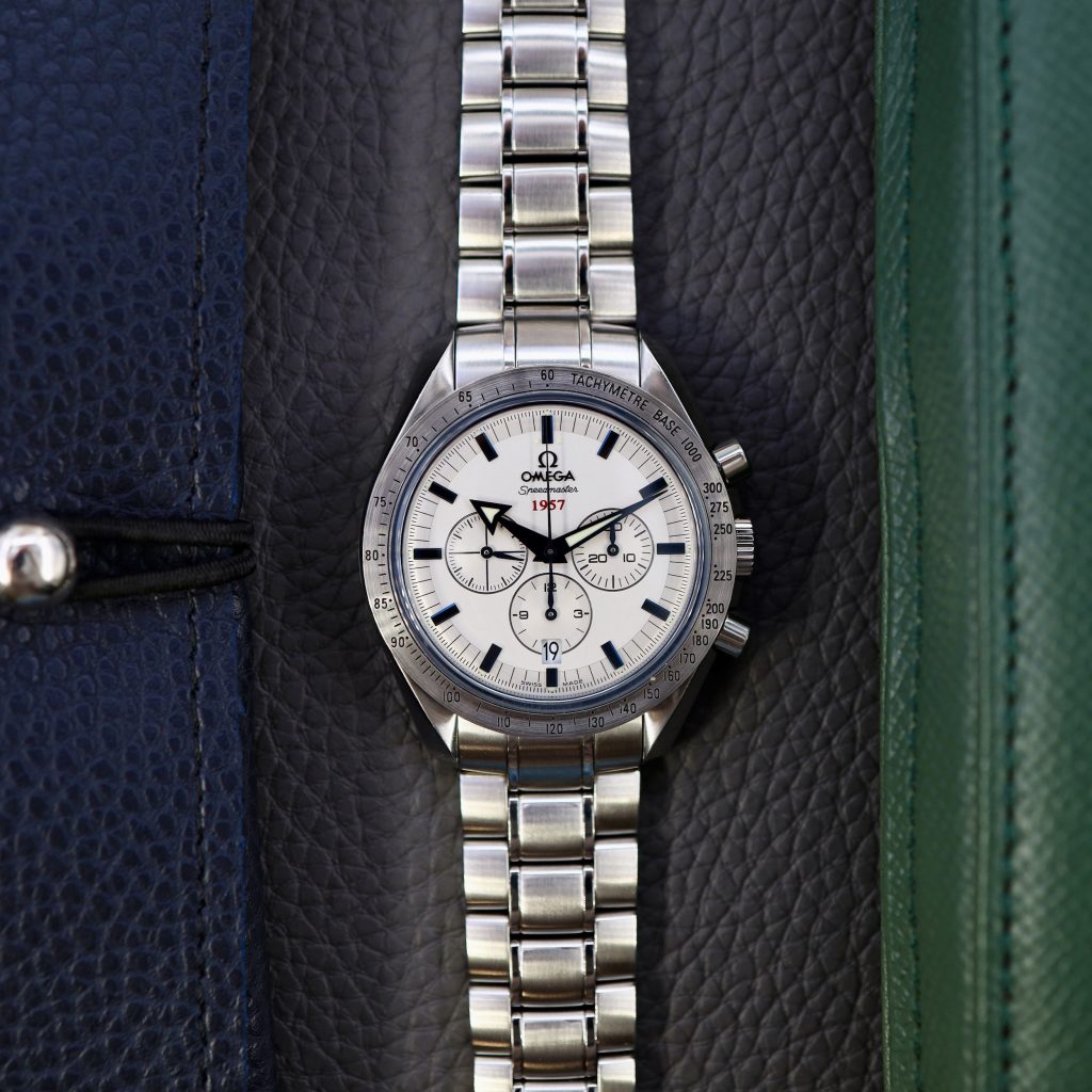Omega Speedmaster 'Broad Arrow' (incl. Omega papieren 2013)