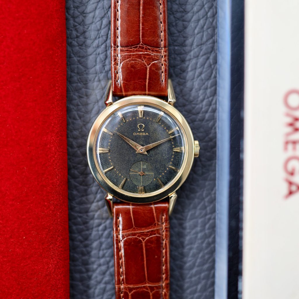 Vintage Omega &#039;Small Seconds&#039; 18K (1954)